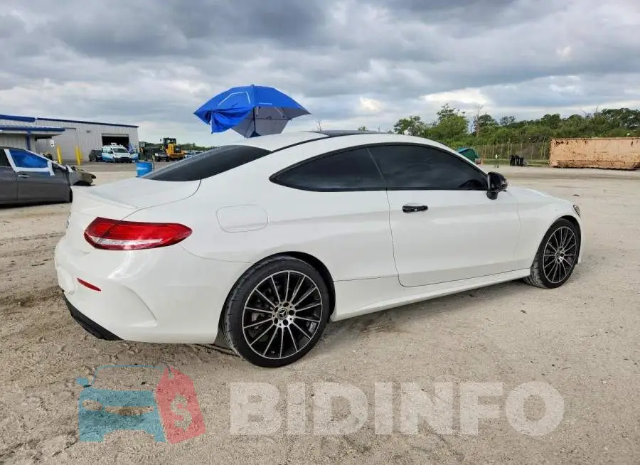 WDDWJ4JB8JF738258 Photo# 3