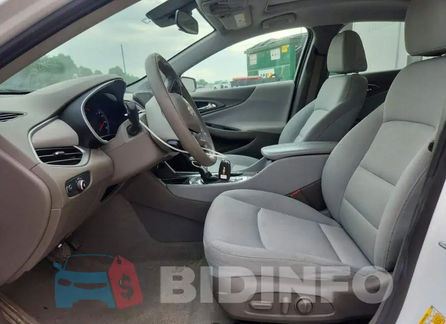 1G1ZD5ST6PF190418 Photo# 7