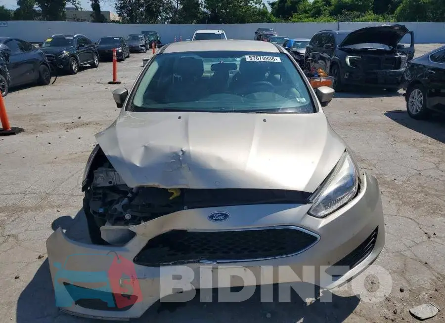 1FADP3F21JL211043 Photo# 5