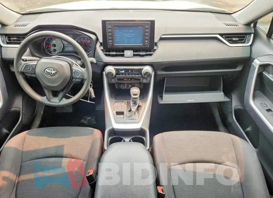 2T3G1RFV8KW003326 Photo# 8