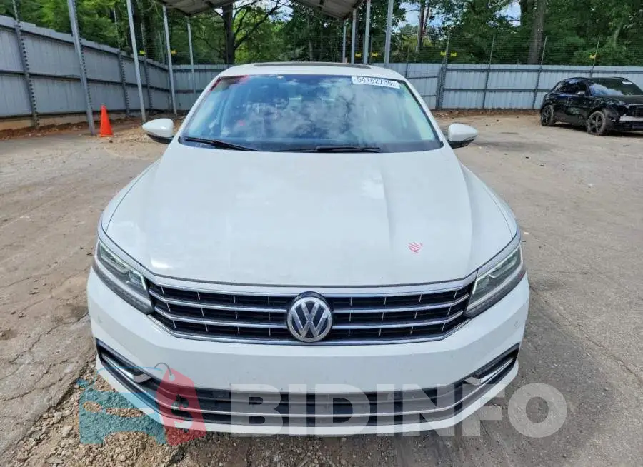 1VWGT7A31HC083582 Photo# 5