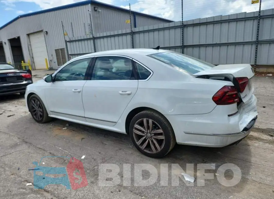 1VWGT7A31HC083582 Photo# 2