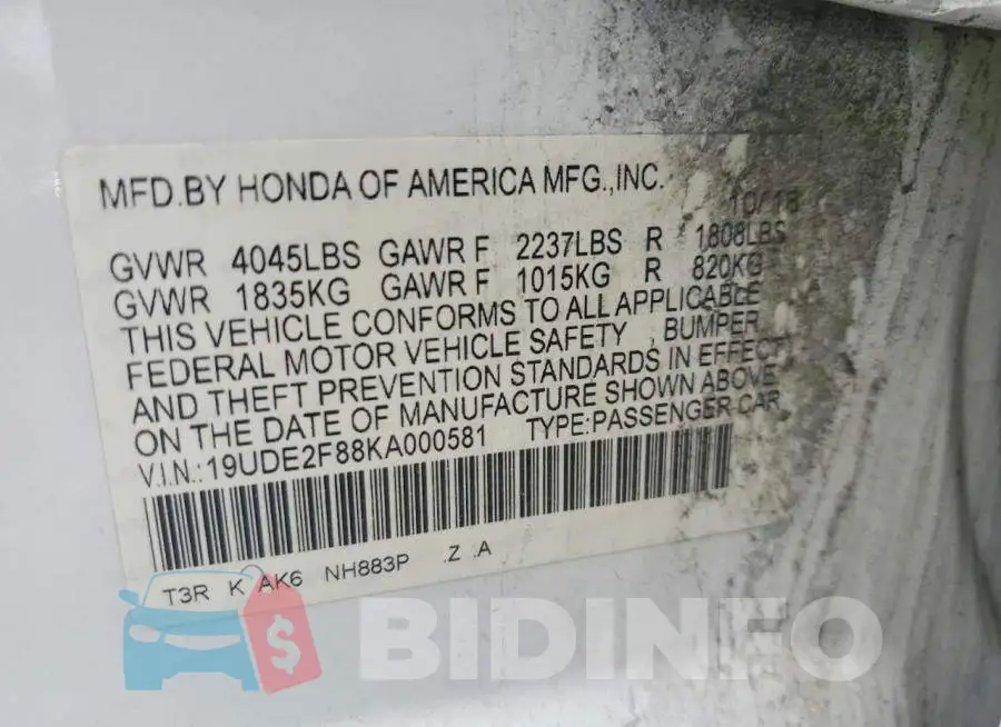 19UDE2F88KA000581 Photo# 12