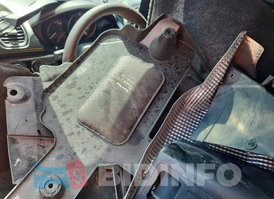 WP0CC2A8XMS240221 Photo# 8