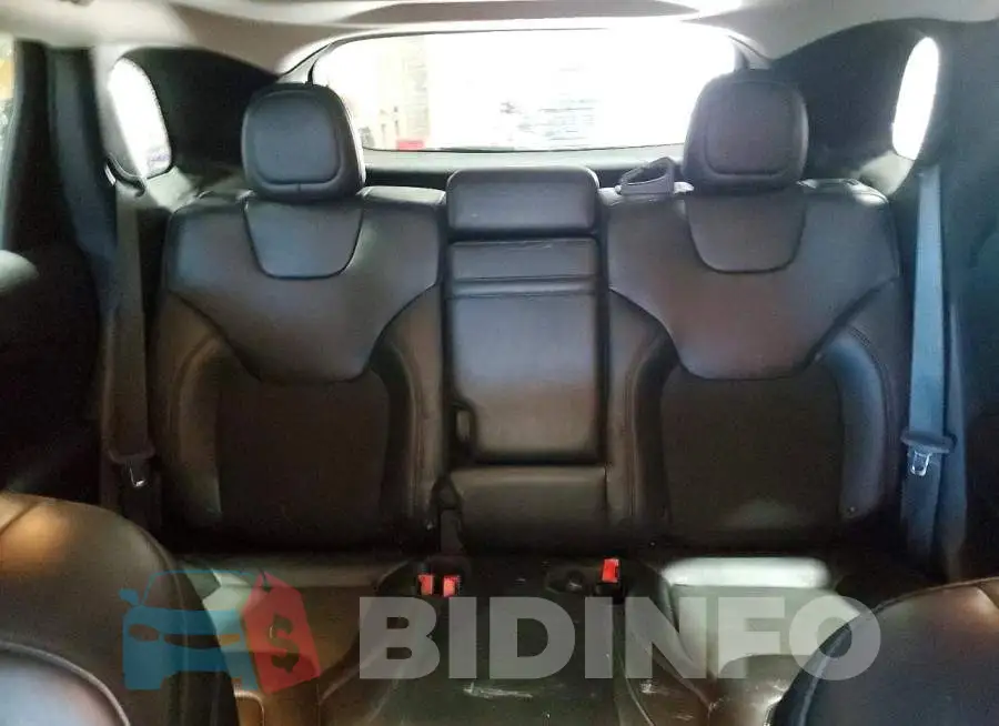1C4PJMLB6KD400348 Photo# 10