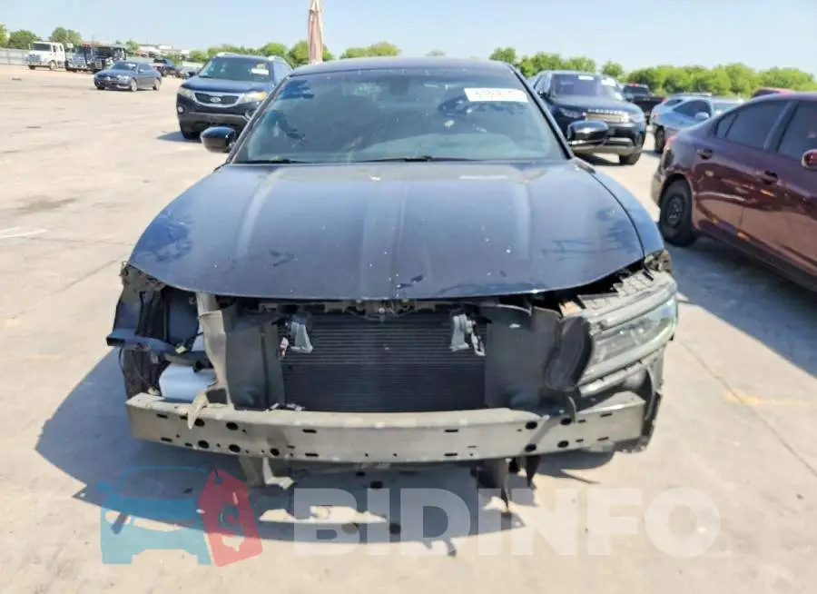 2C3CDXBG8NH212849 Photo# 5