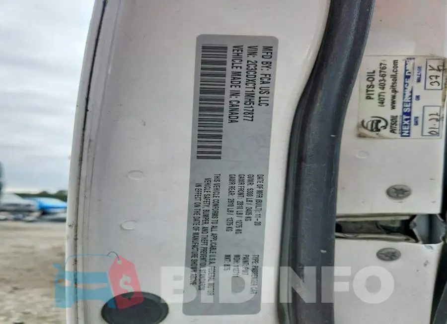 2C3CDXCT1MH517877 Photo# 13