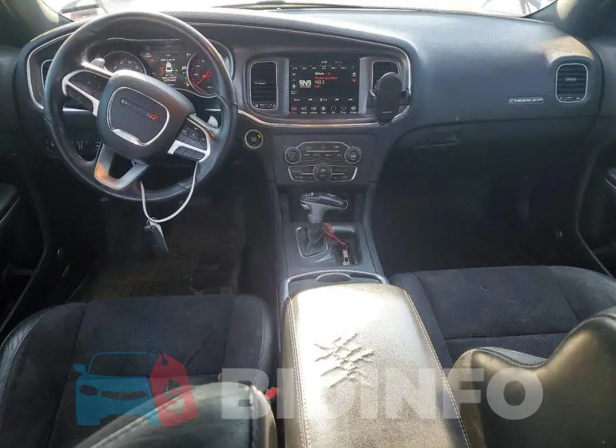 2C3CDXJG7JH136097 Photo# 8