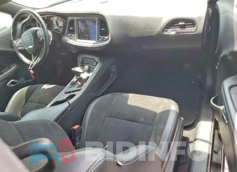 2C3CDZJG0PH686150 Photo# 8