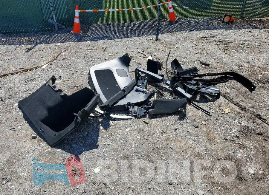 7SAYGDED7RF128447 Photo# 12
