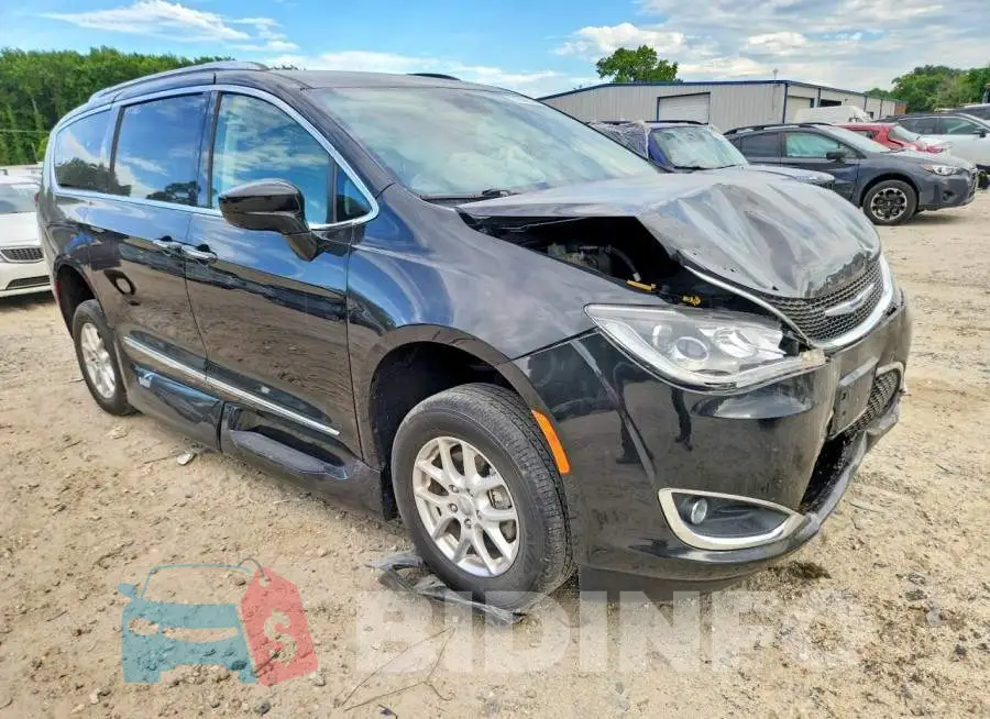 2C4RC1BG9LR120615 Photo# 4