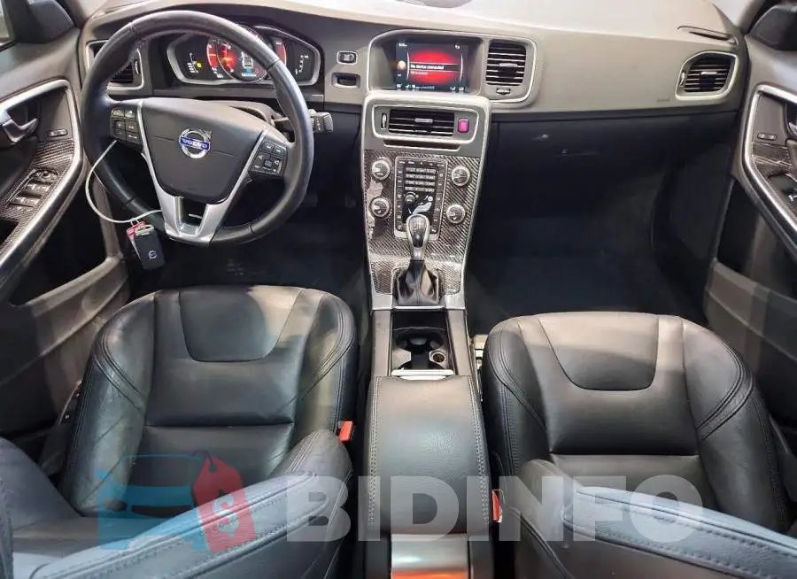LYV402TM1HB138852 Photo# 8