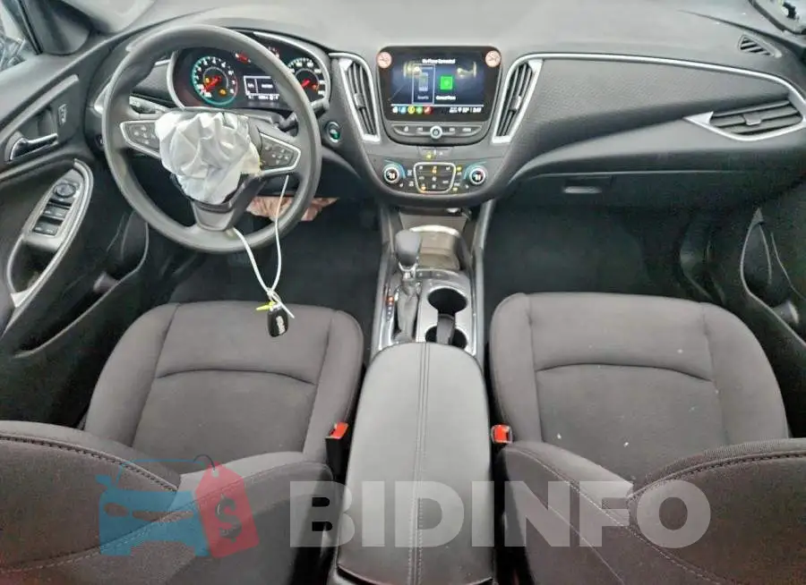 1G1ZD5ST0SF110913 Photo# 8