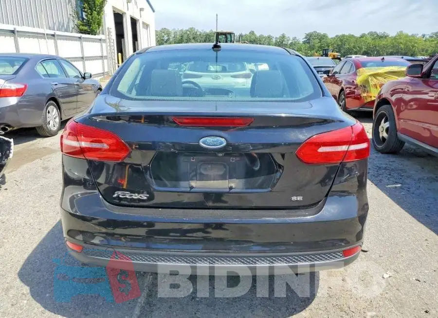 1FADP3F2XHL223833 Photo# 6