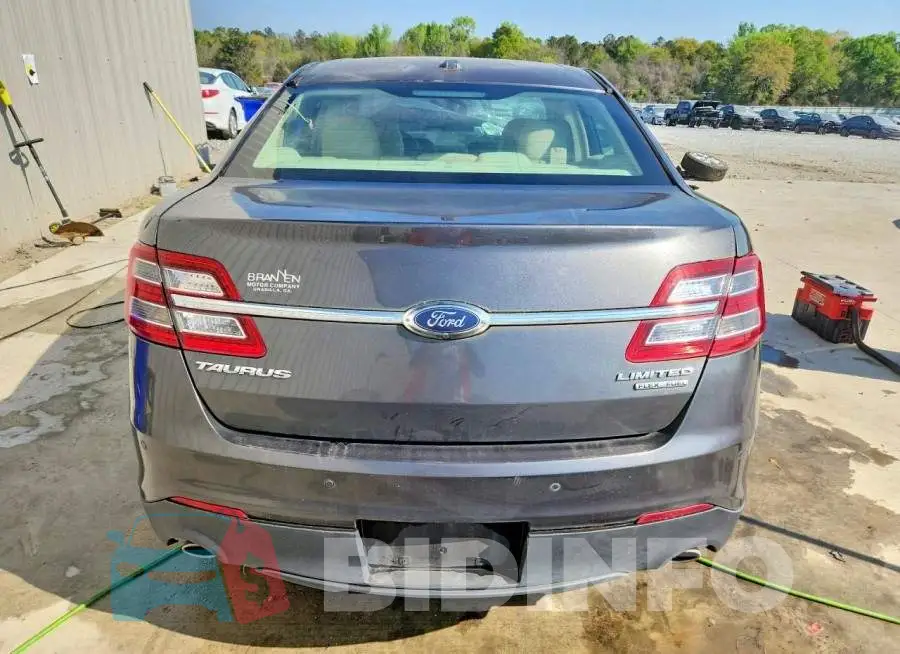 1FAHP2F89JG101527 Photo# 6