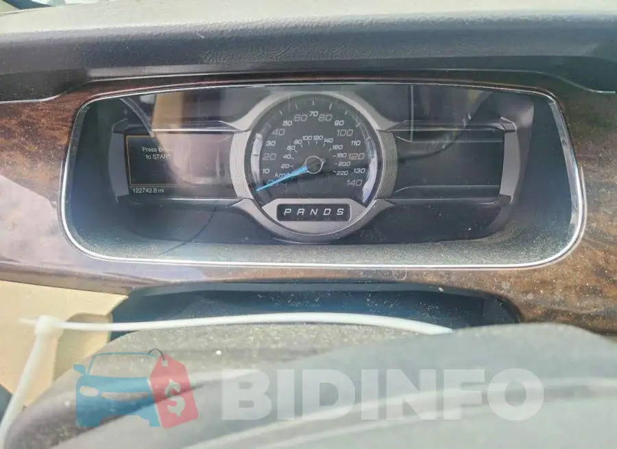 1FAHP2F89JG101527 Photo# 9