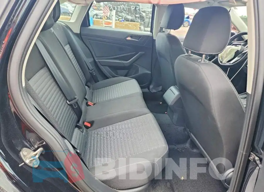 3VW5M7BU2RM012497 Photo# 10