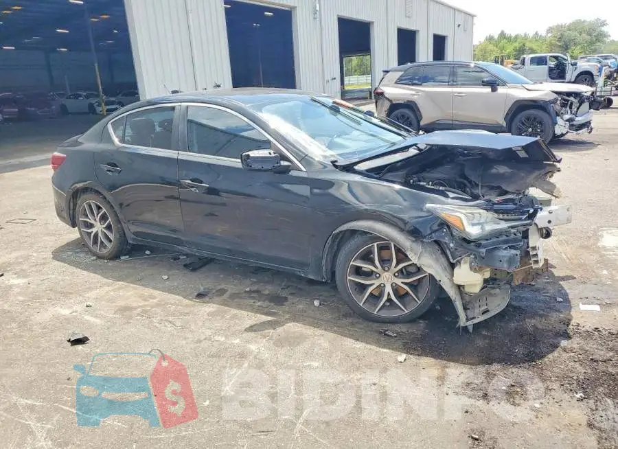 19UDE2F70MA007048 Photo# 4