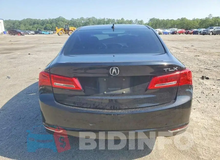 19UUB1F39JA006072 Photo# 6