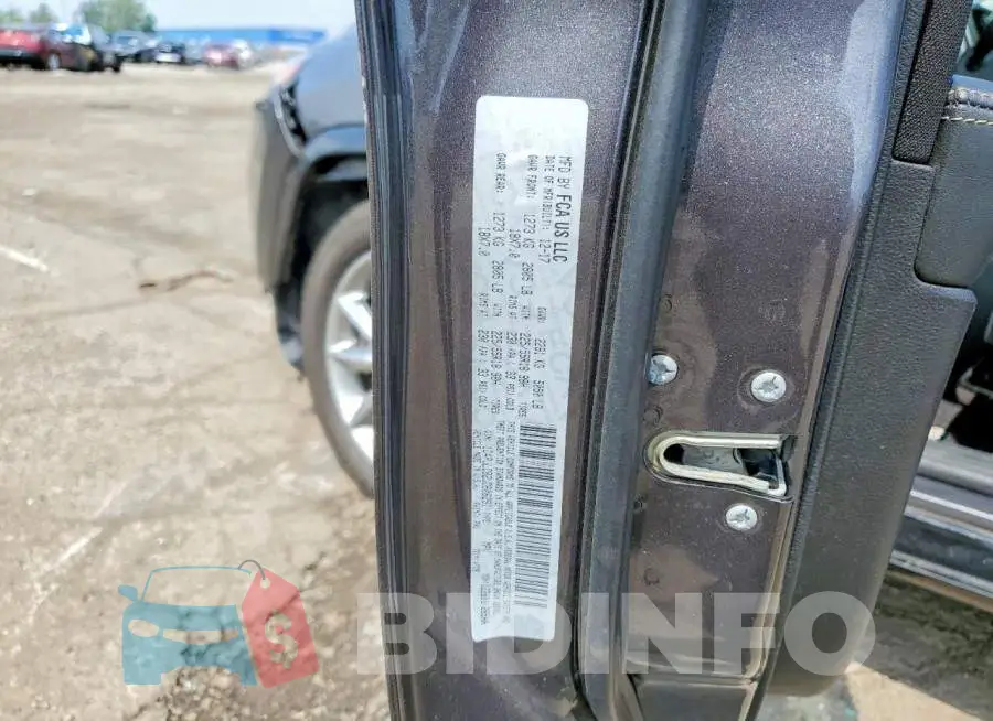 1C4PJLCB2JD606291 Photo# 13