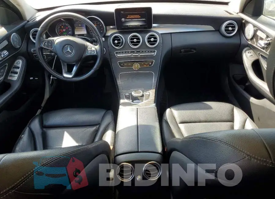 55SWF4HB0HU223544 Photo# 8