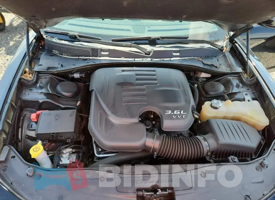 2C3CDXBG4PH530695 Photo# 11