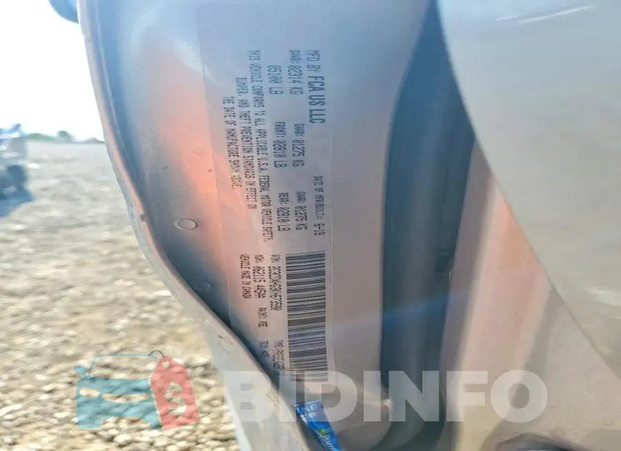 2C3CDXHG3KH673590 Photo# 12