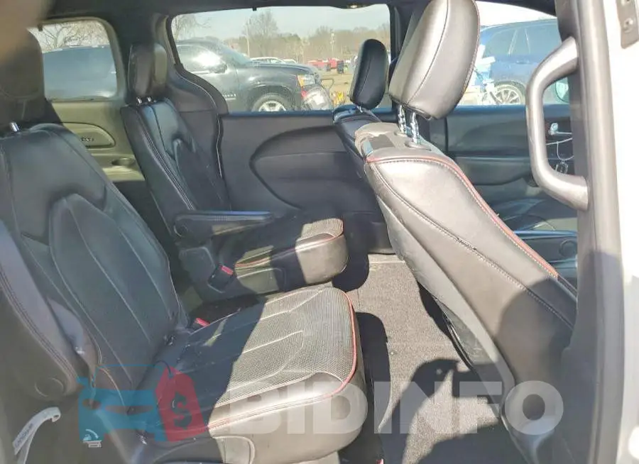 2C4RC1GGXLR122429 Photo# 11