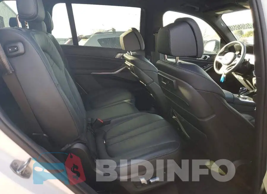 5UXCW2C04L9B00476 Photo# 10
