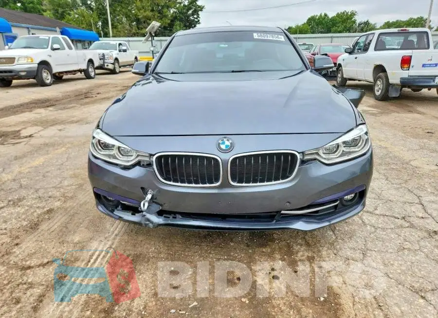 WBA8D9G30HNU62226 Photo# 5