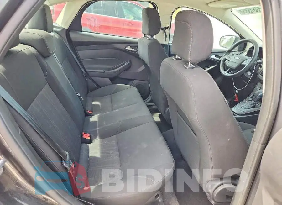 1FADP3FE3JL330061 Photo# 10