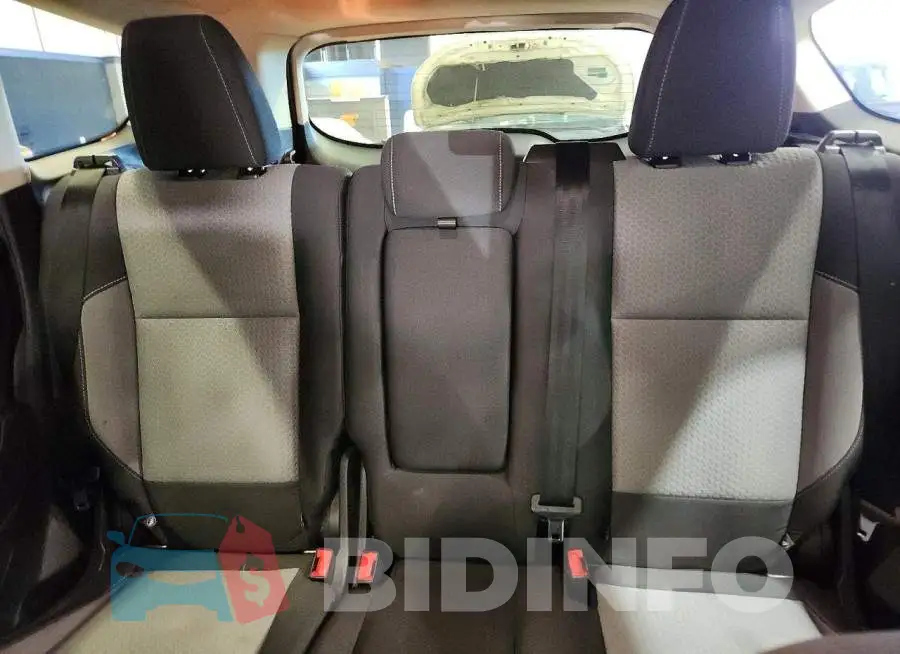 1FMCU0GD5HUD71682 Photo# 10