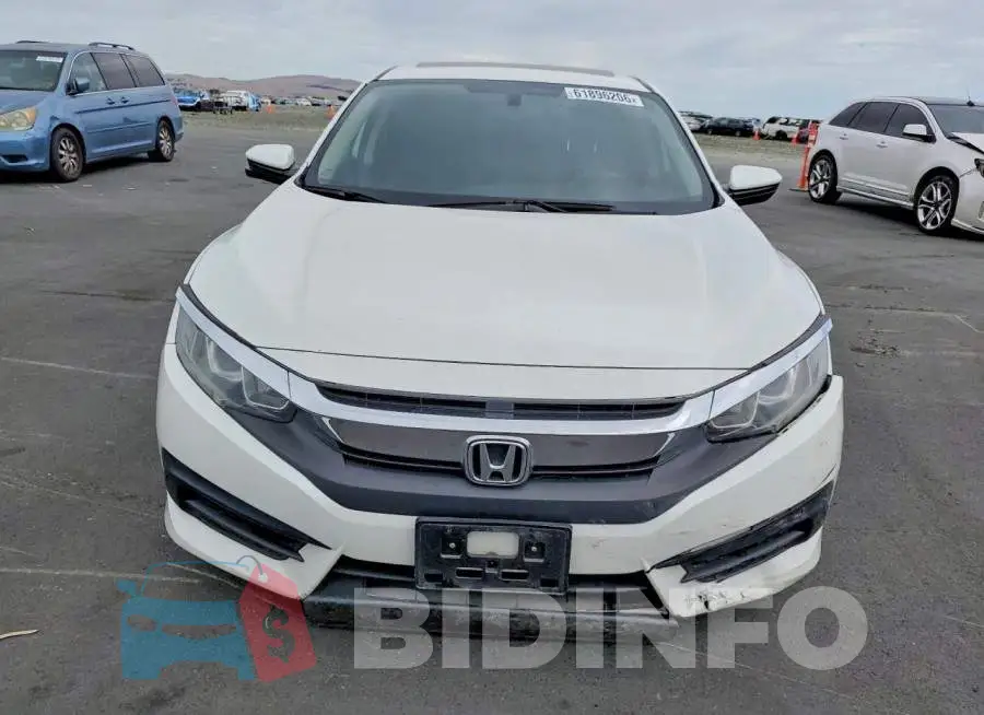 19XFC2F70JE206929 Photo# 5