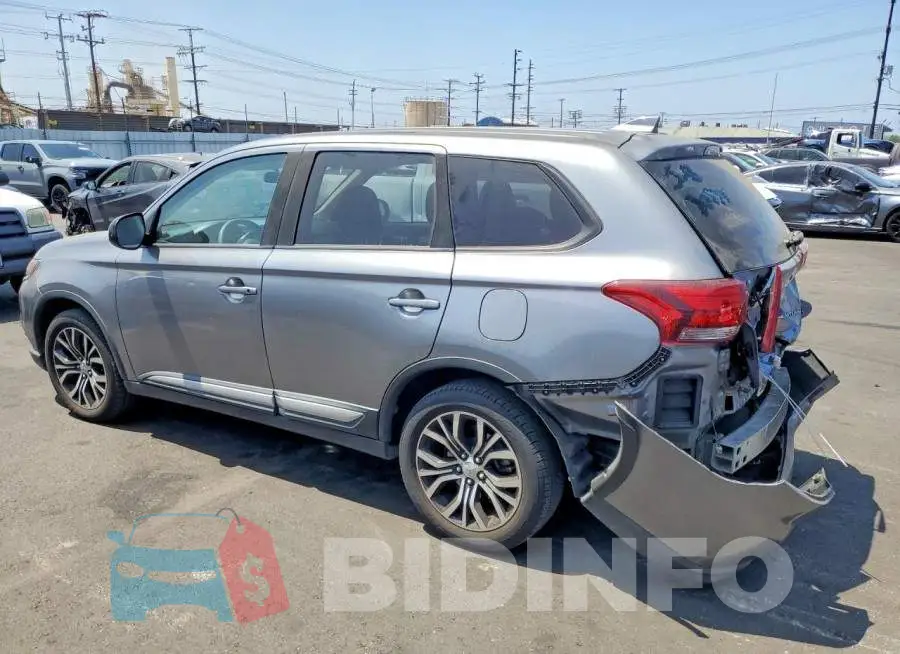 JA4AZ2A32JZ010311 Photo# 2