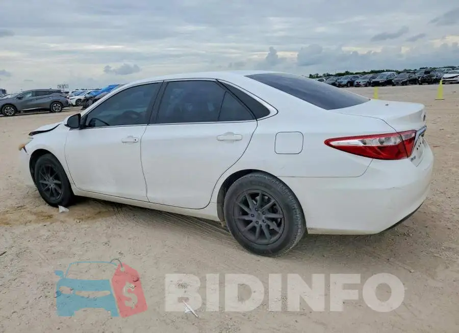4T1BF1FK1HU695708 Photo# 2