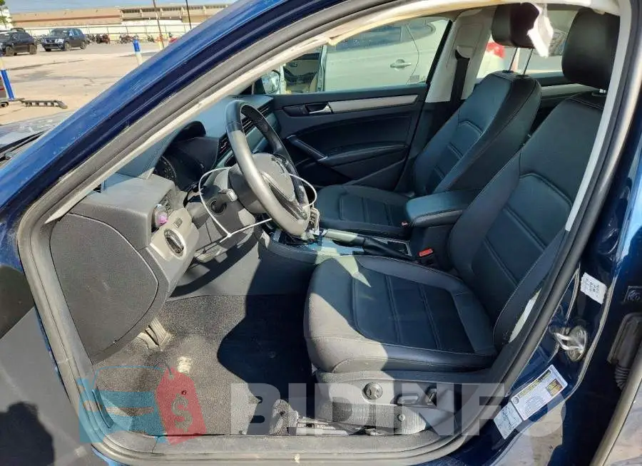 1VWSA7A36MC012825 Photo# 7