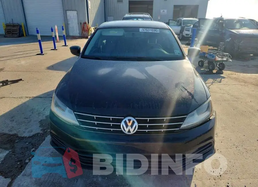 3VW2B7AJ0JM262776 Photo# 5