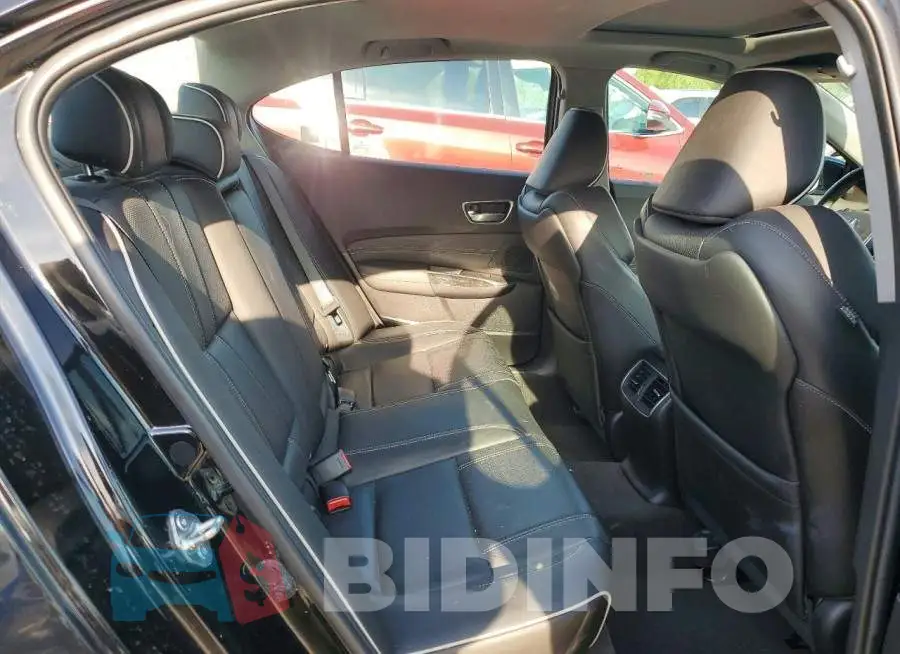 19UUB2F40KA007062 Photo# 10