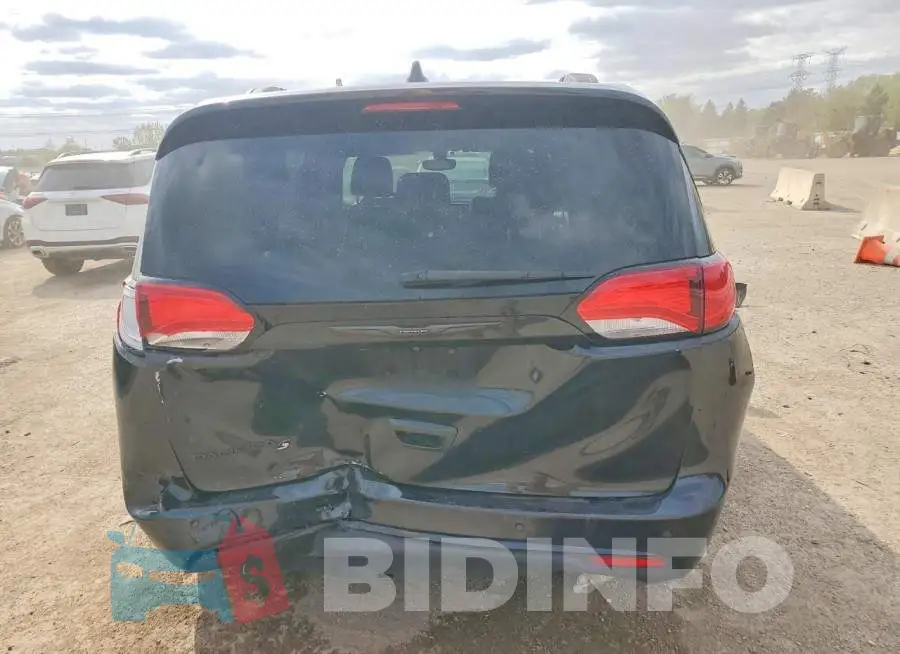 2C4RC1EG7JR168218 Photo# 6