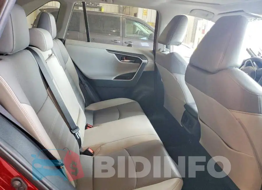 4T3DWRFV3LU010772 Photo# 11
