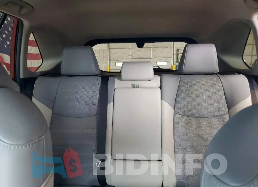 4T3DWRFV3LU010772 Photo# 10