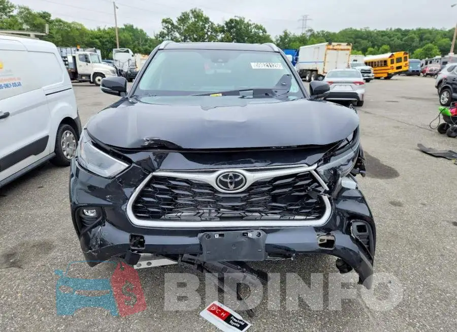 5TDKBRCH0TS702197 Photo# 5