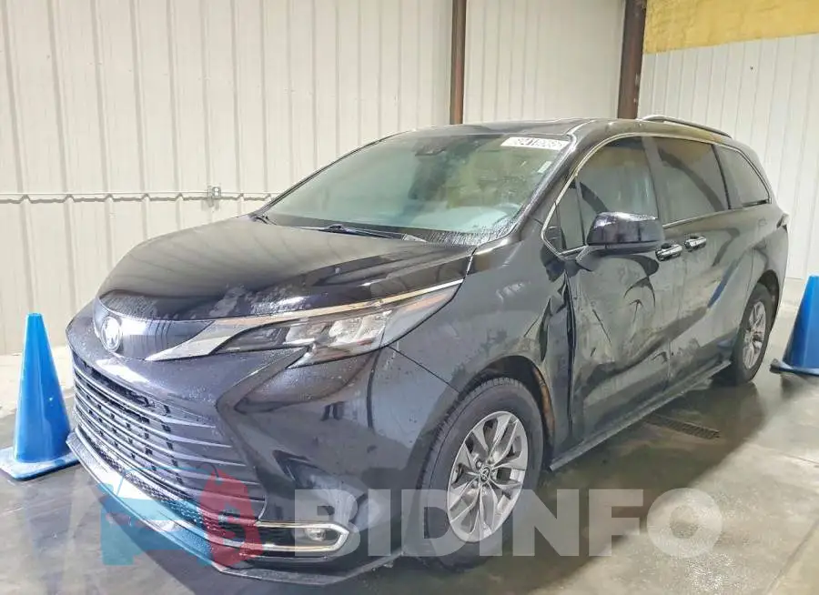 5TDYRKEC9RS191533 Photo# 1