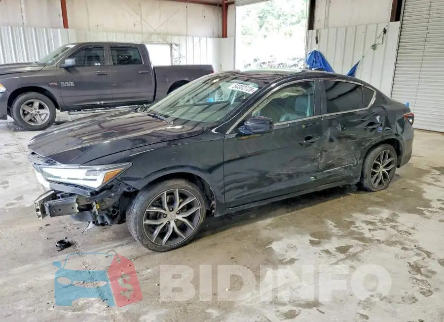 19UDE2F38MA007747 Photo# 1