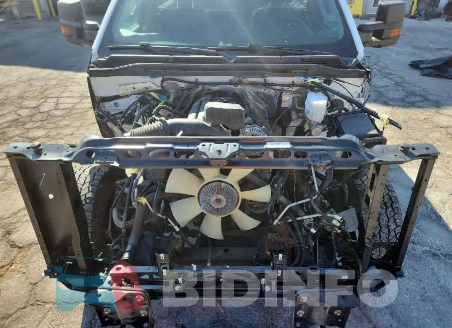 1GD02SEG3JZ338464 Photo# 11