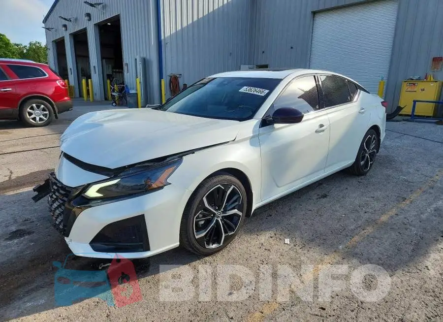 1N4BL4CV2PN317053 Photo# 1
