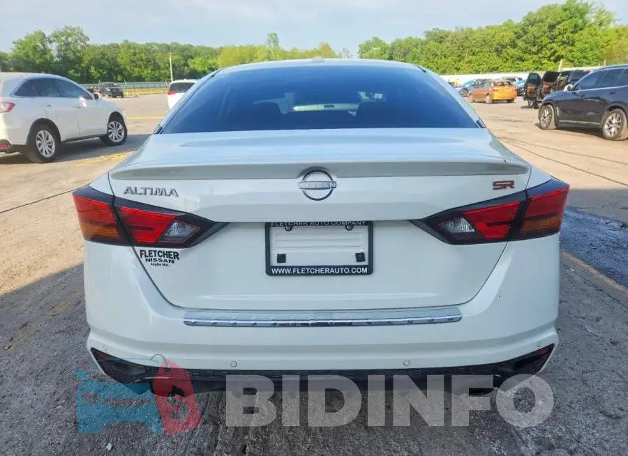1N4BL4CV2PN317053 Photo# 6