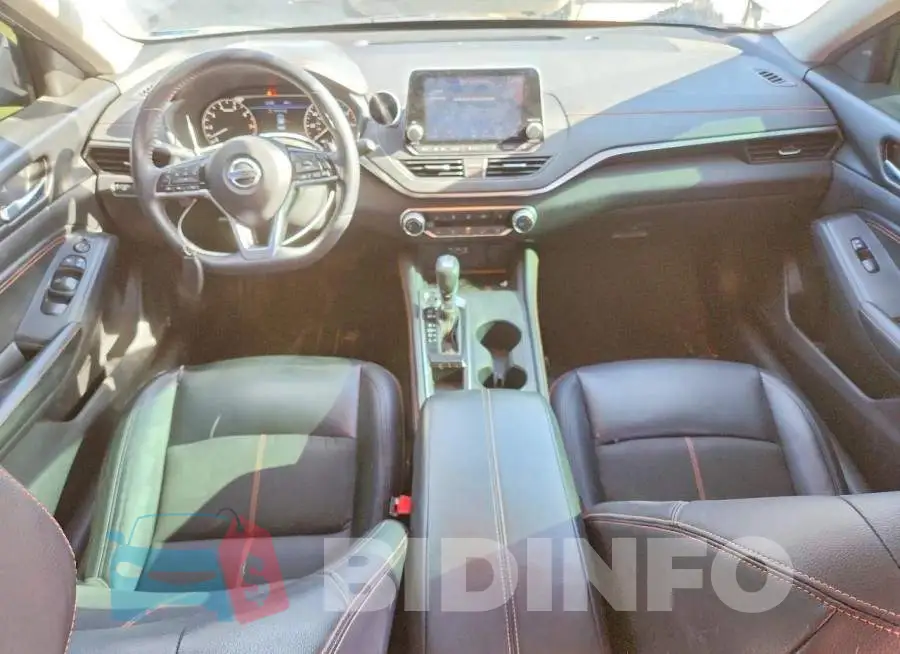 1N4BL4CV3KC141554 Photo# 8