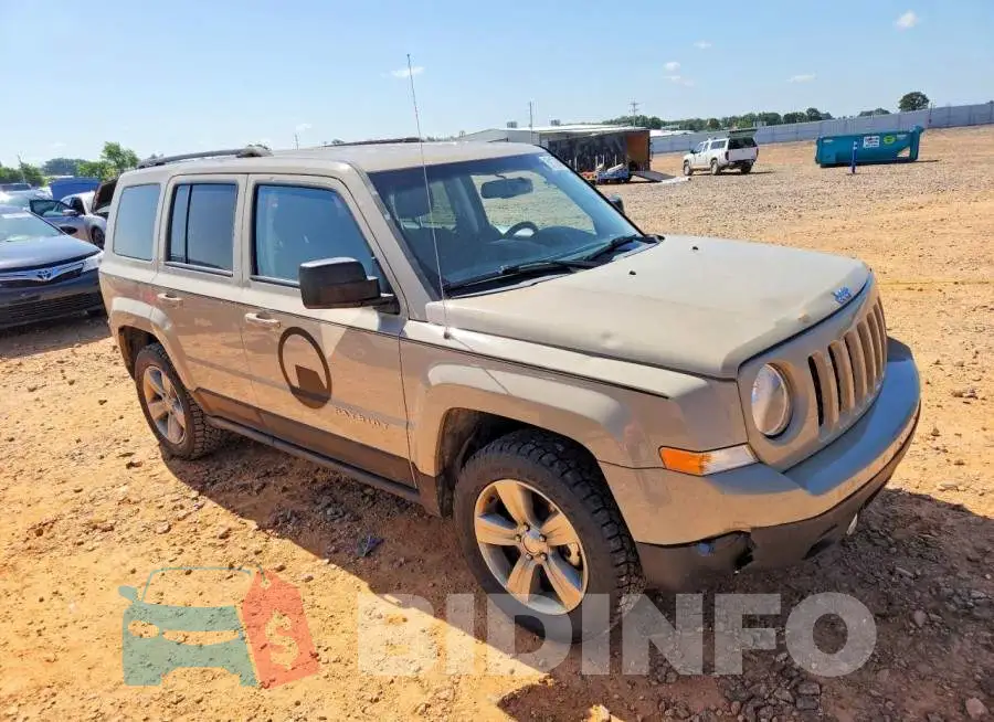 1C4NJRFB5HD159133 Photo# 4