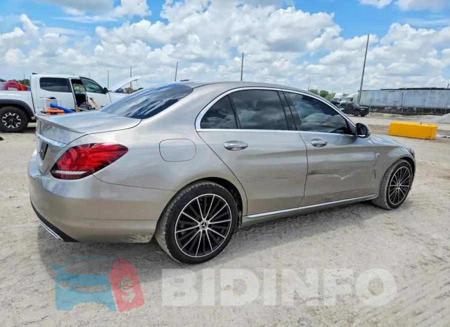 WDDWF8DB2LR526770 Photo# 3